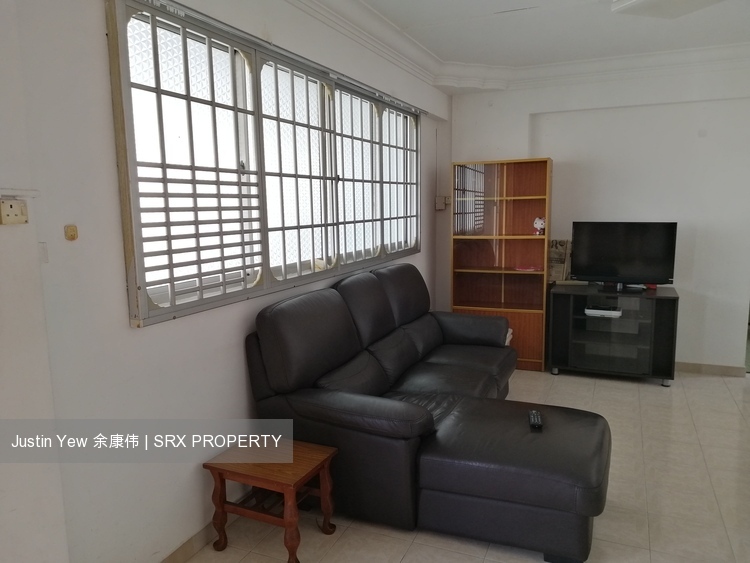 Yishun Street 61 thumbnail photo